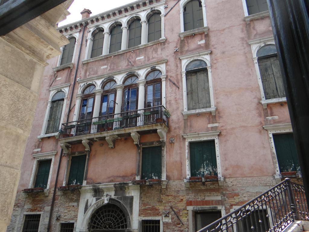 Apartmán Palazzo Boldu - Ca'Arlecchino Benátky Exteriér fotografie